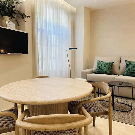 Urbe10 Pries Apartment